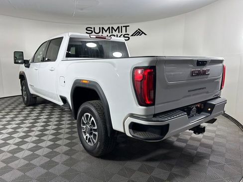 Used 2022 GMC Sierra 3500 AT4 AWD/4WD image 5