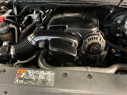 Used 2012 GMC Yukon Denali AWD/4WD image 7