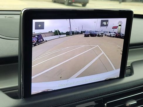 Used 2022 Lincoln Aviator AWD w/ Class IV Trailer Tow Package image 19