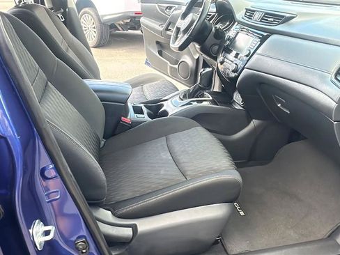 Used 2018 Nissan Rogue SV FWD image 34