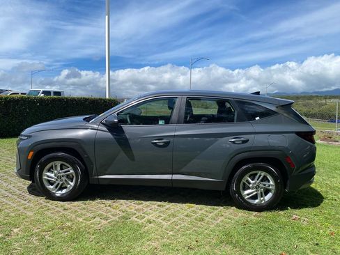Used 2025 Hyundai Tucson SE FWD image 4