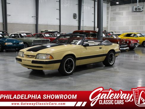 Used 1987 Ford Mustang LX image 1