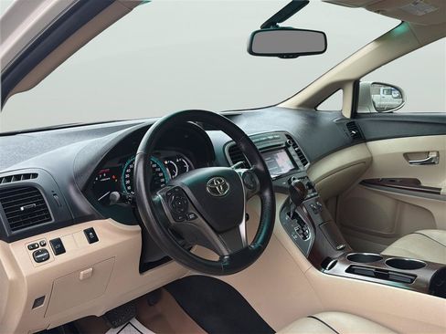 Used 2015 Toyota Venza XLE AWD/4WD image 10