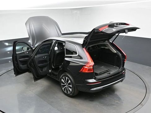 Used 2023 Volvo XC60 B5 Plus AWD/4WD image 50