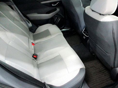 Used 2025 Subaru Outback Premium image 11