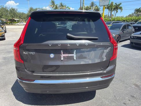 Used 2023 Volvo XC90 B6 Plus w/ Protection Package Premier AWD/4WD image 4