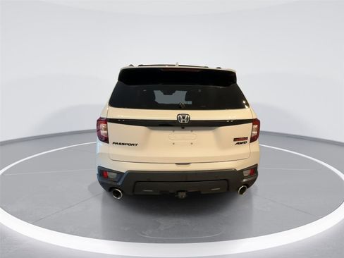 Used 2025 Honda Passport TrailSport image 6