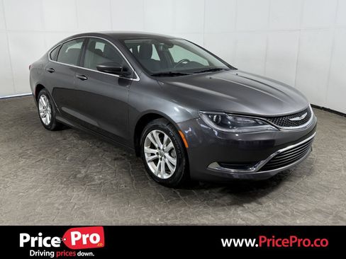 Used 2015 Chrysler 200 Limited w/ Convenience Group image 1