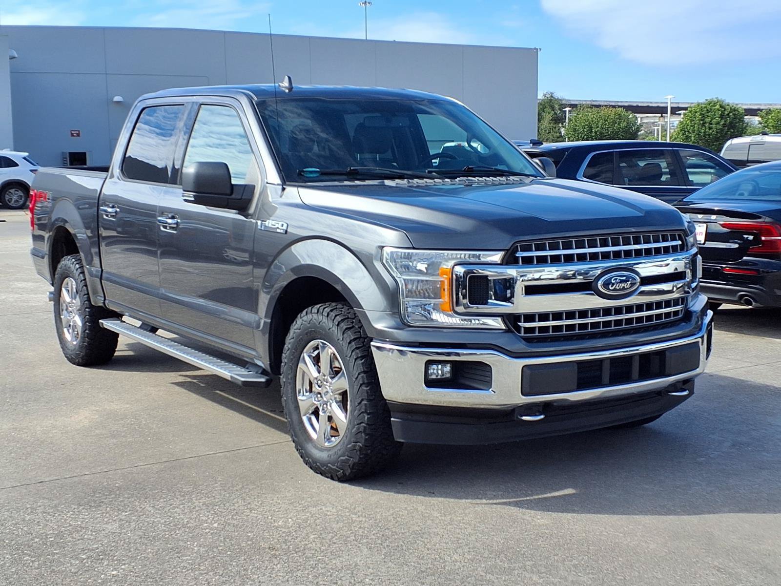 Used 2018 Ford F150 XLT w/ Equipment Group 302A Luxury AWD/4WD image 2