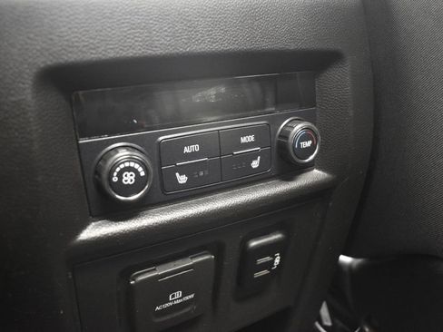 Used 2018 Chevrolet Traverse Premier w/ Redline Edition image 27