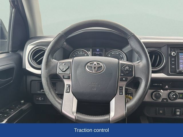 Used 2018 Toyota Tacoma SR5 AWD/4WD image 9
