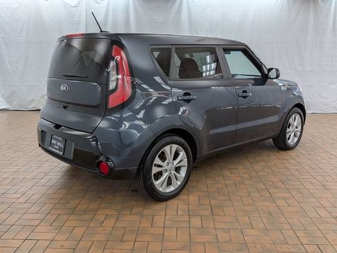 Used 2016 Kia Soul + FWD image 7