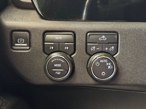 Used 2023 Chevrolet Silverado 1500 LT w/ Protection Package AWD/4WD image 26