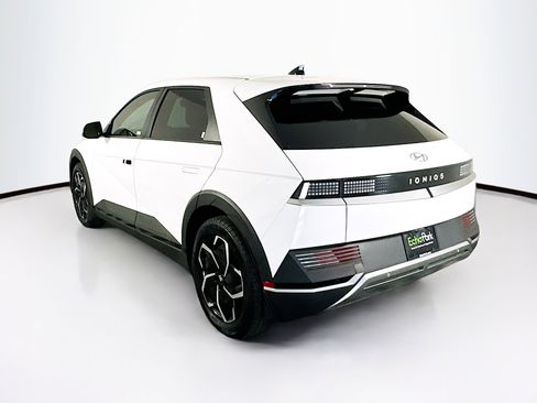 Used 2024 Hyundai Ioniq 5 SEL image 5