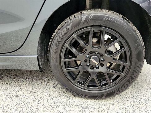 Used 2018 Chevrolet Cruze LT w/ Convenience Package image 21