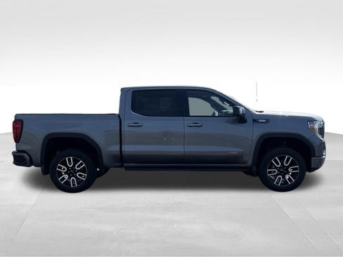 Used 2021 GMC Sierra 1500 AT4 w/ Technology Package AWD/4WD image 5