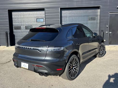 Used 2026 Porsche Macan AWD/4WD image 10