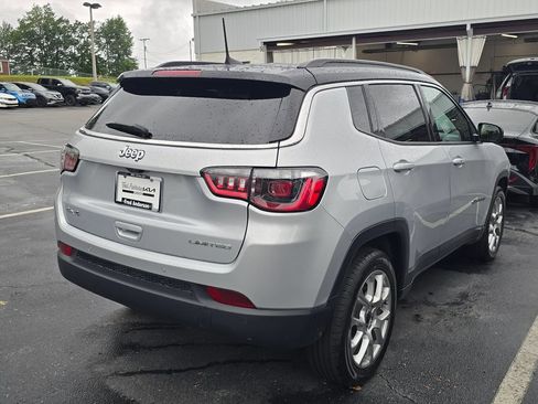 Used 2025 Jeep Compass Limited AWD/4WD image 7
