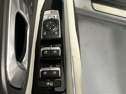 Used 2022 Kia Sorento SX Prestige w/ Panoramic Sunroof Package image 18