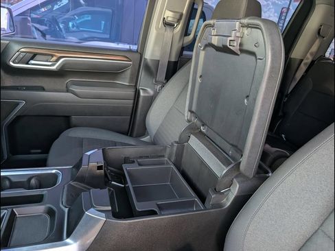 Used 2025 Chevrolet Silverado 1500 LT AWD/4WD image 20