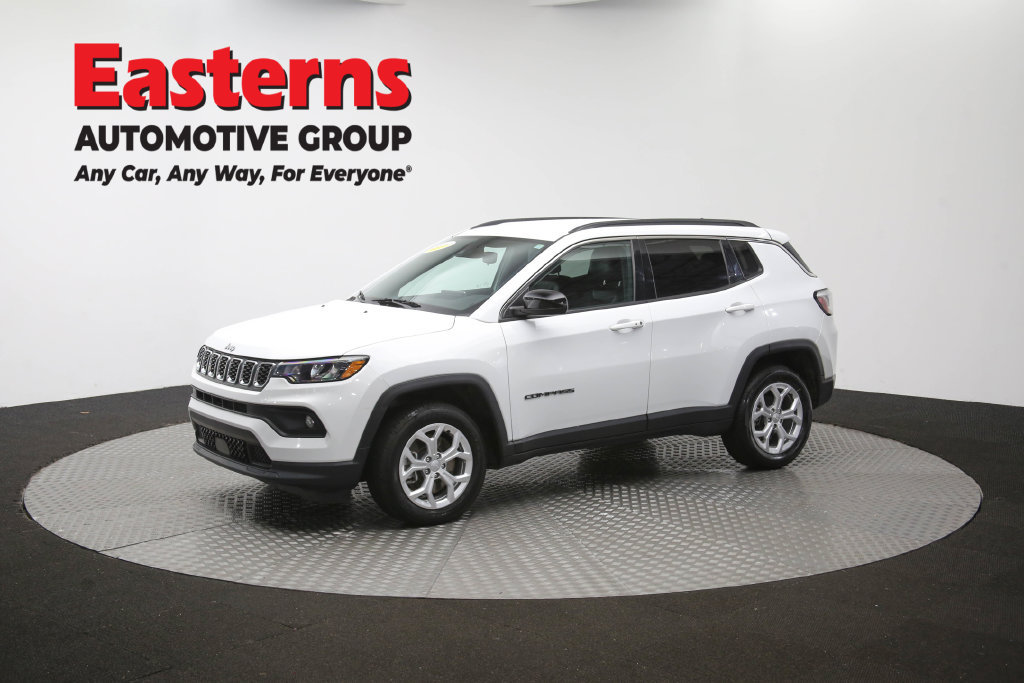 Used 2024 Jeep Compass Latitude AWD/4WD image 54