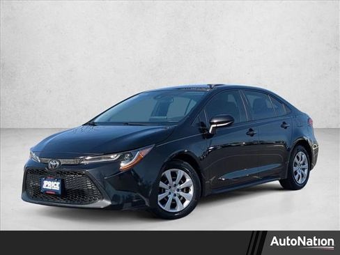Used 2021 Toyota Corolla LE image 1