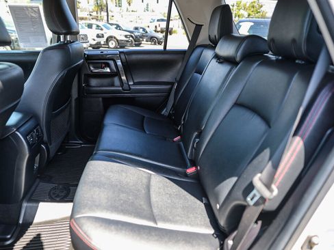 Certified 2020 Toyota 4Runner TRD Off-Road Premium w/ Moonroof Package AWD/4WD image 9
