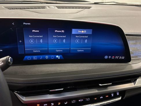 Used 2024 Cadillac XT4 Sport w/ Cold Weather Package FWD image 35