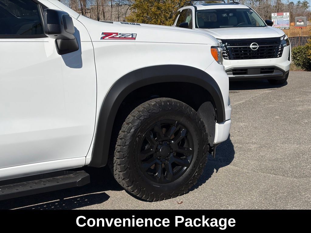 Used 2024 Chevrolet Silverado 1500 RST AWD/4WD image 11