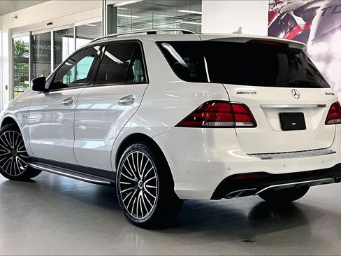 Used 2018 Mercedes-Benz GLE 43 AMG 4MATIC image 4