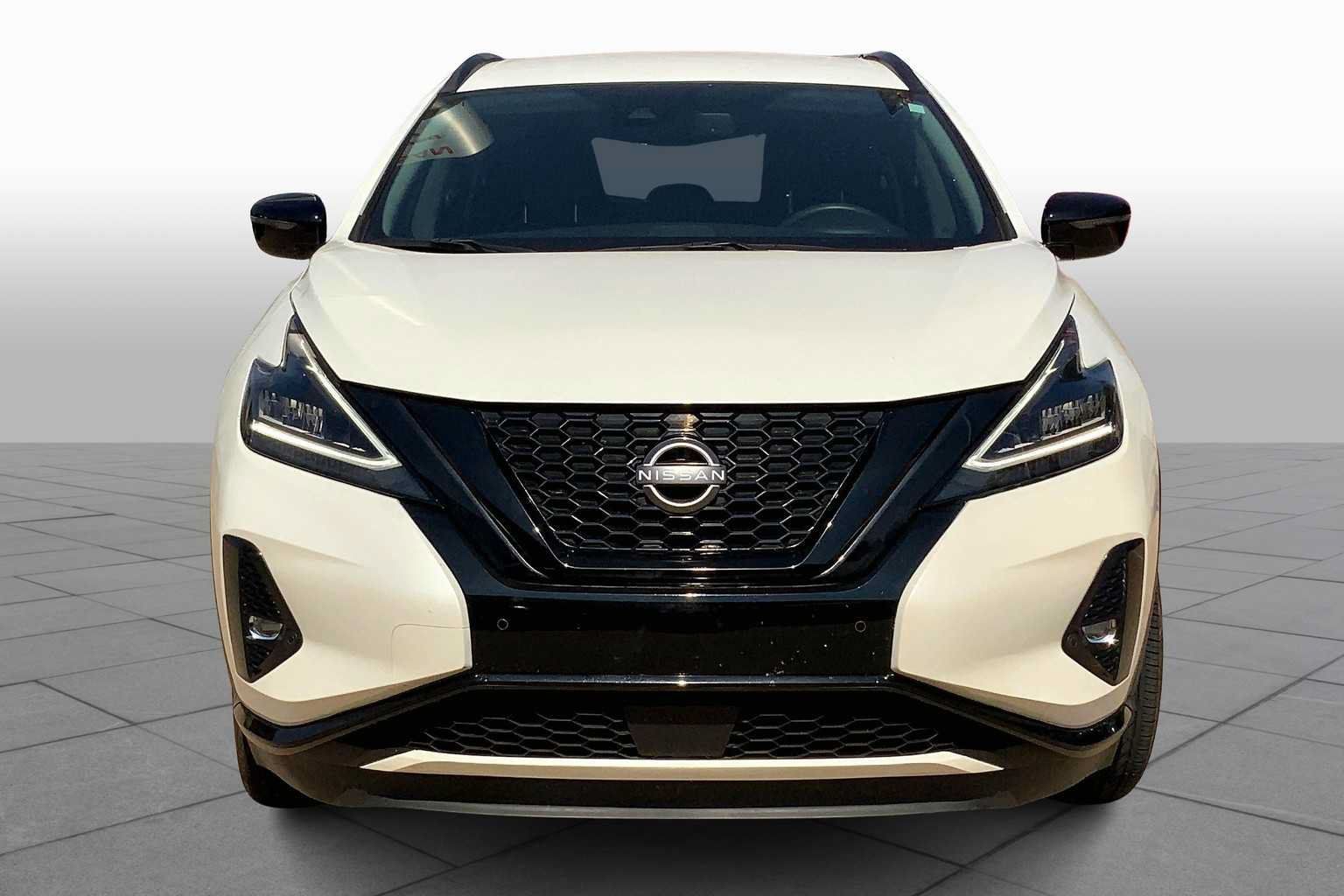 Certified 2024 Nissan Murano SV w/ SV Midnight Edition Package AWD/4WD image 3