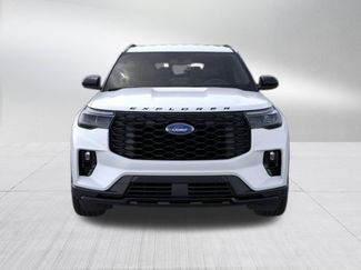 New 2026 Ford Explorer ST-Line video 2