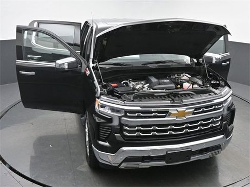 Used 2025 Chevrolet Silverado 1500 LTZ w/ LTZ Premium Package image 62