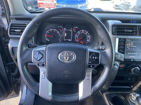 Used 2020 Toyota 4Runner SR5 image 11