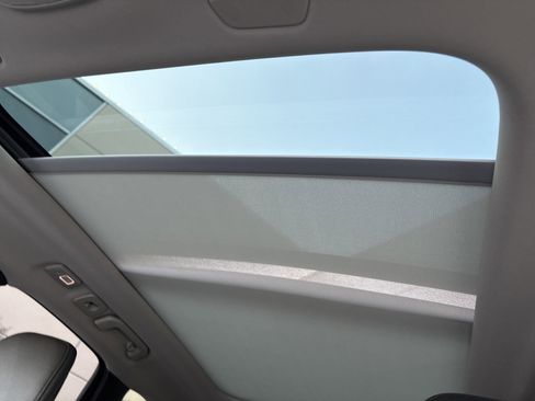 Used 2025 Volvo XC60 B5 Plus image 28