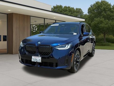 Used 2026 BMW X3 xDrive30i w/ M Sport Package AWD/4WD image 3