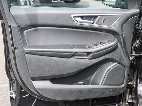 Used 2024 Ford Edge SEL image 19