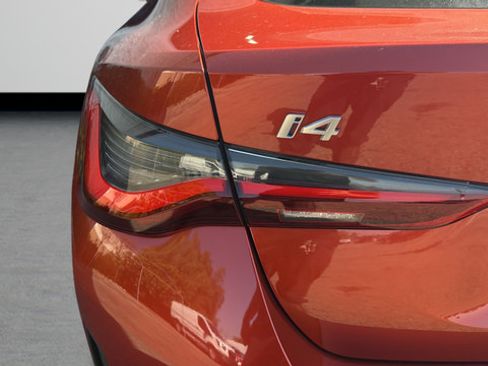 Used 2023 BMW i4 eDrive40 RWD image 33