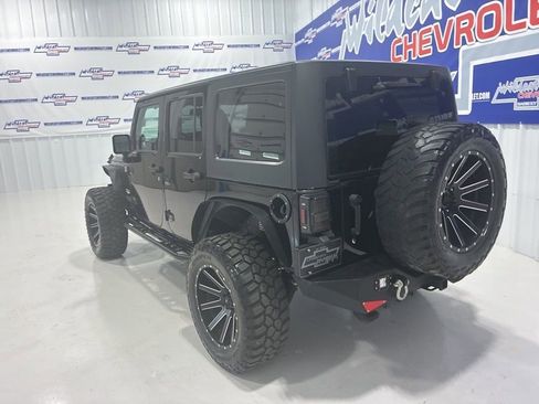 Used 2014 Jeep Wrangler Unlimited Sahara w/ Connectivity Group image 4