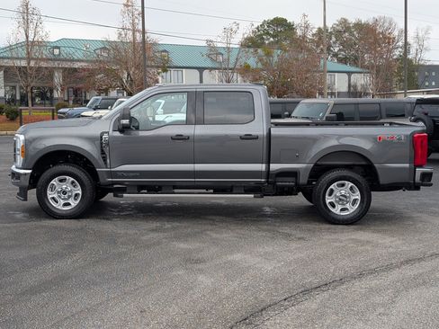 New 2026 Ford F250 XLT w/ FX4 Off-Road Package image 14