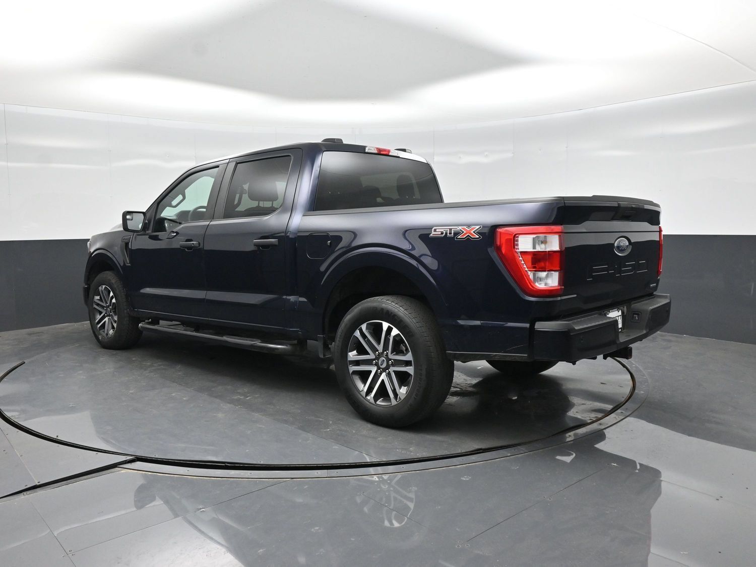 Used 2023 Ford F150 XL w/ STX Appearance Package RWD image 4