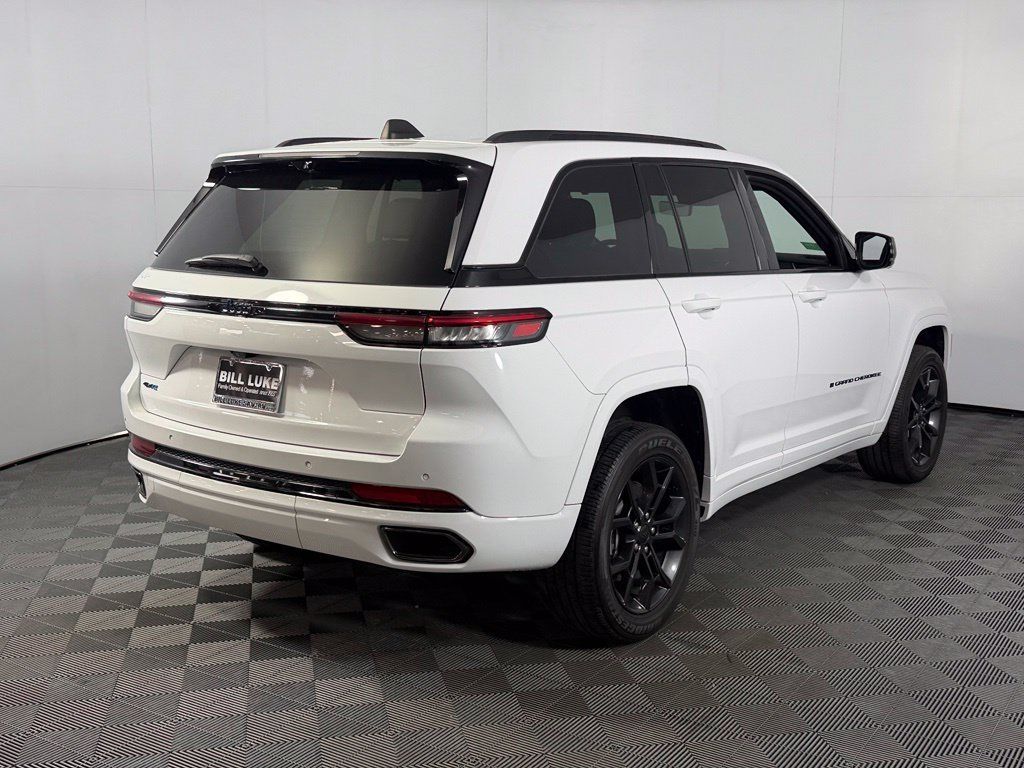 Used 2024 Jeep Grand Cherokee Limited 4xe AWD/4WD image 6