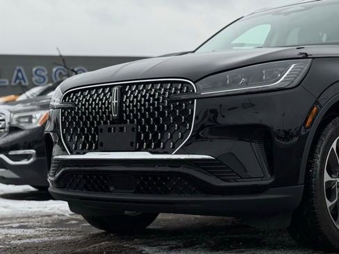 Used 2025 Lincoln Aviator Reserve w/ Illumination Package image 45