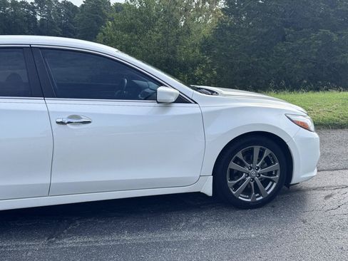 Used 2018 Nissan Altima 2.5 SR w/ SR Special Edition FWD image 26