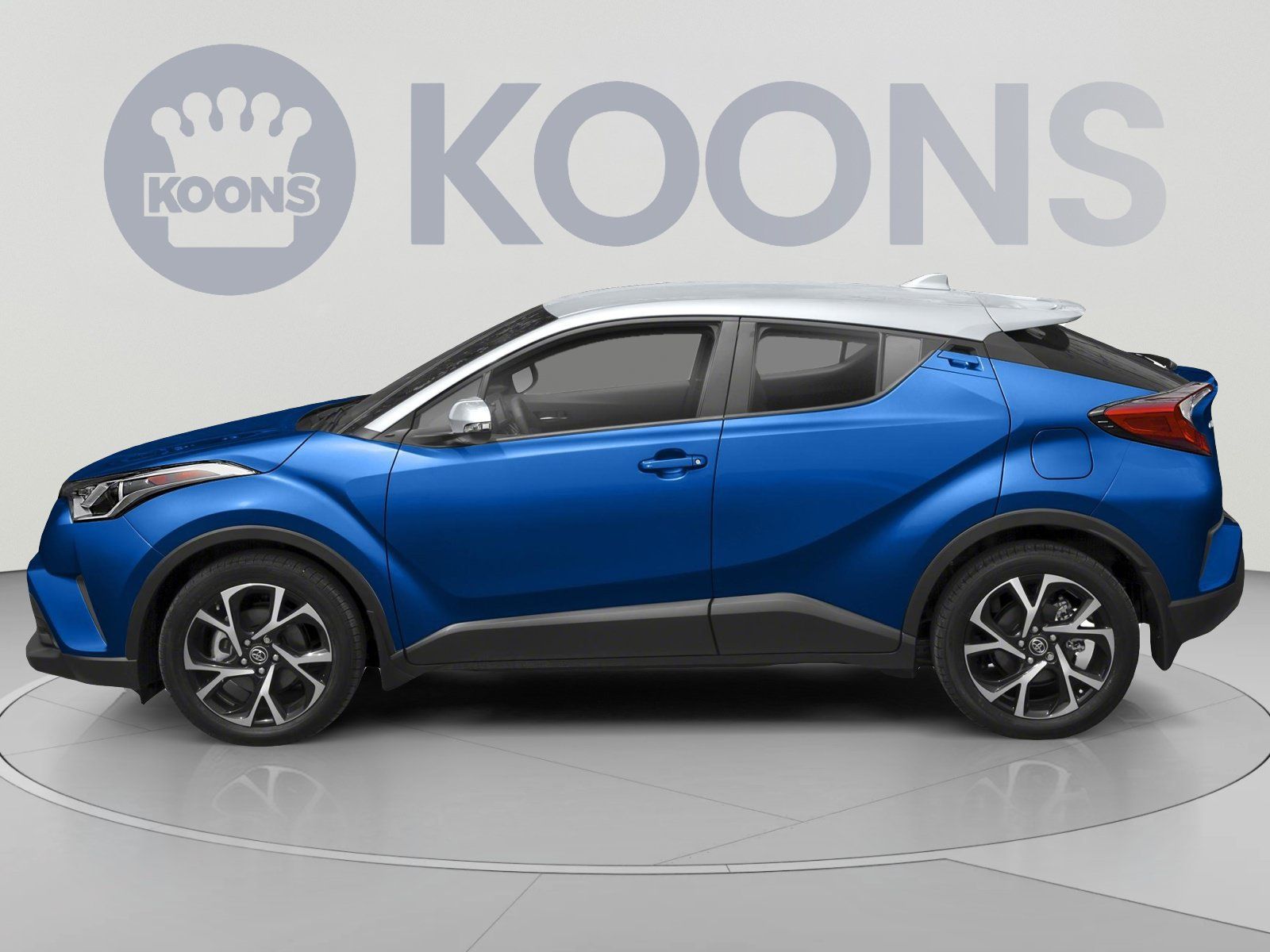Used 2019 Toyota C-HR XLE FWD image 4