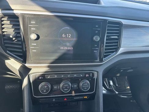 Used 2021 Volkswagen Atlas SEL image 16