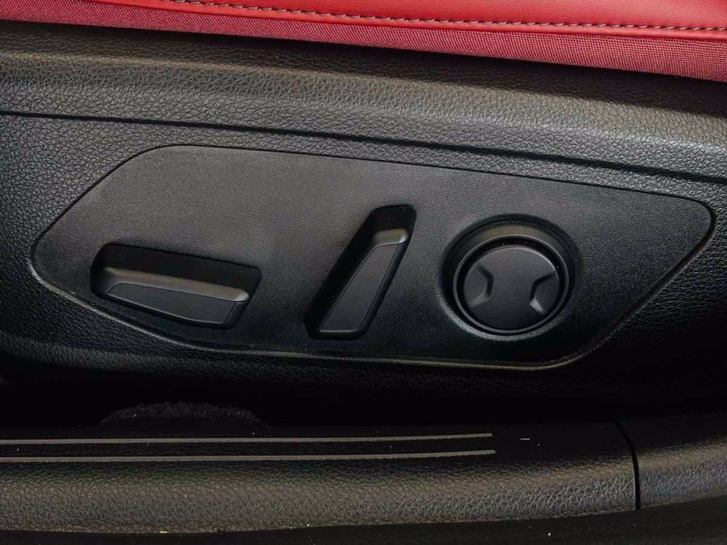Used 2026 Kia K5 GT-Line w/ GT-Line Red Interior Package AWD/4WD image 31