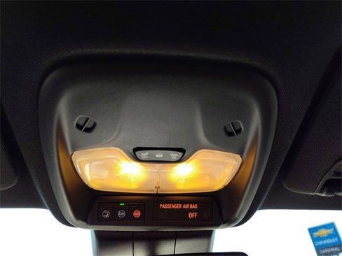 Used 2024 GMC Canyon AT4 image 28