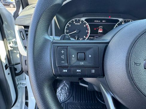 Used 2024 Nissan Rogue SV FWD image 25