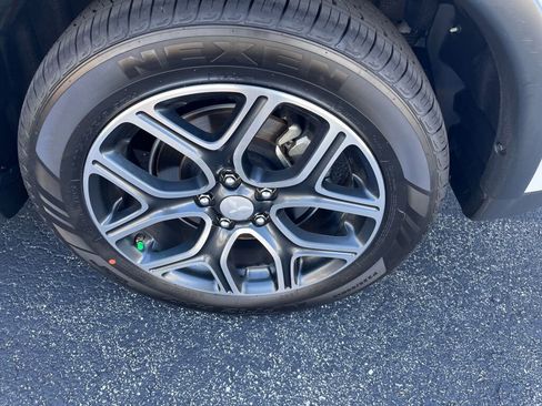 Used 2015 Mitsubishi Outlander GT image 26